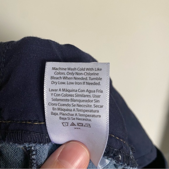 Stretchy maternity jeans - Picture 4 of 5